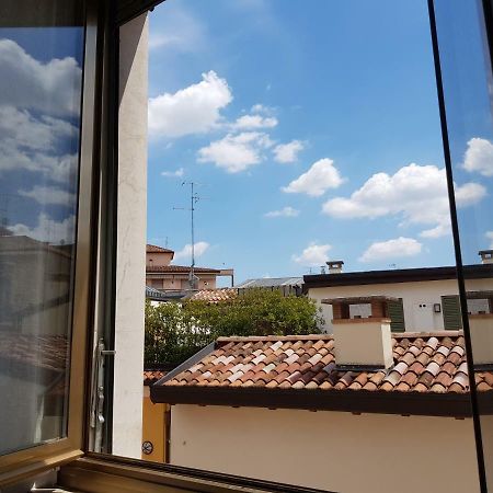 Appartamento Le Campane Verona Bagian luar foto